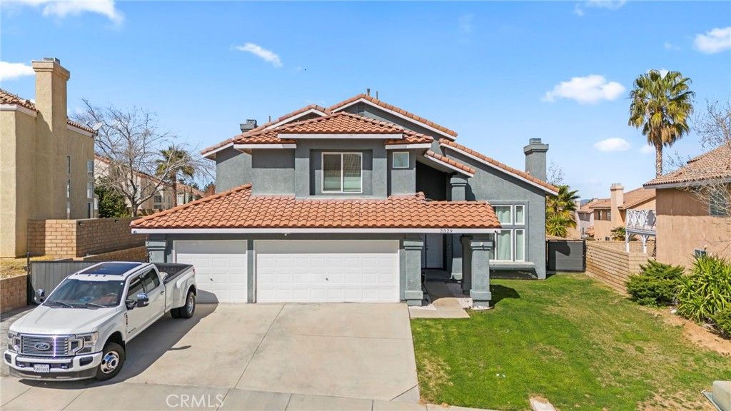 Image 2 of property listing at 3329 Montellano Avenue, Palmdale, CA 93551