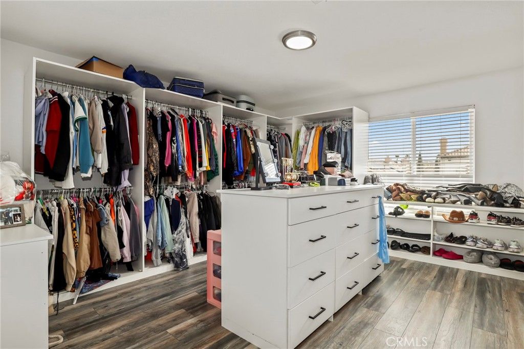 Image 21 of property listing at 3329 Montellano Avenue, Palmdale, CA 93551