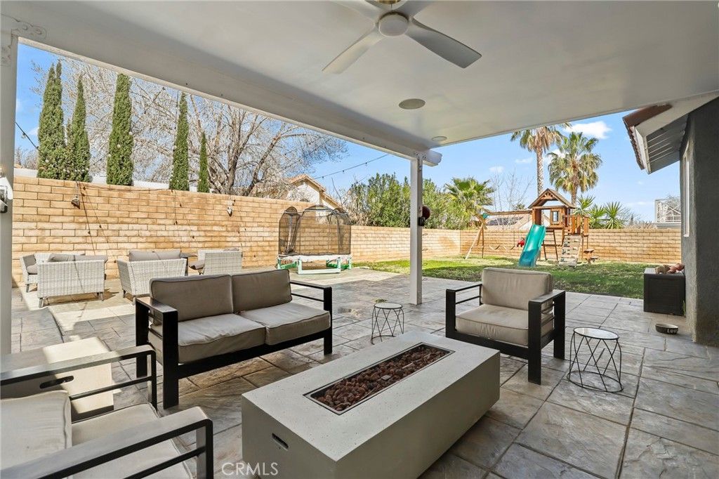 Image 29 of property listing at 3329 Montellano Avenue, Palmdale, CA 93551