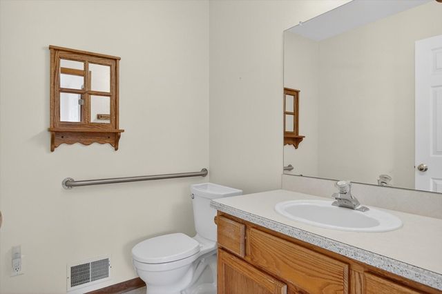 36394 Cecilia Drive 26, Sterling Heights City, MI 48312