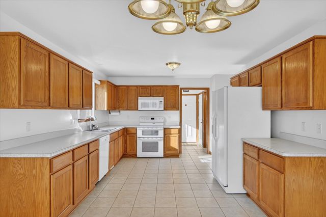 36394 Cecilia Drive 26, Sterling Heights City, MI 48312