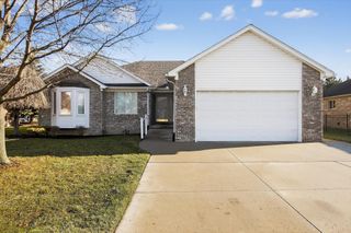 36394 Cecilia Drive 26, Sterling Heights City, MI 48312