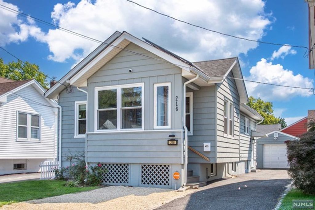 216 Lincoln Street, Hackensack, NJ 07601