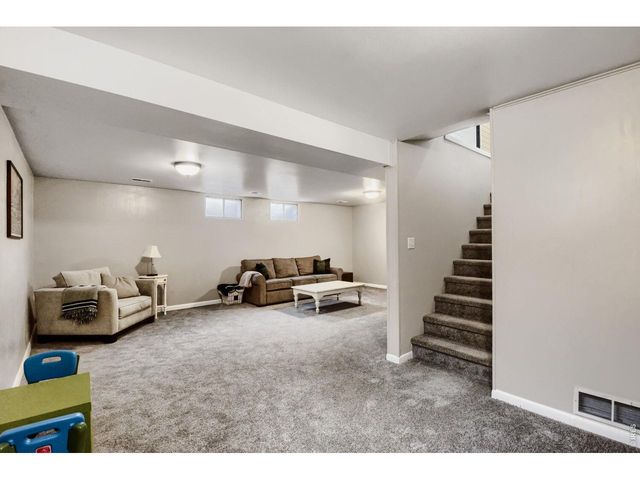 2117 21st Ave Ct, Greeley, CO 80631