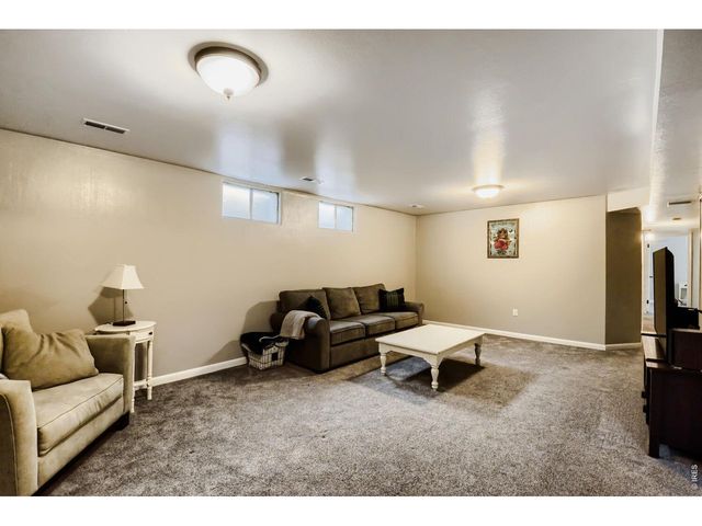 2117 21st Ave Ct, Greeley, CO 80631