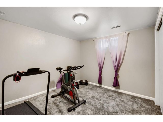 2117 21st Ave Ct, Greeley, CO 80631
