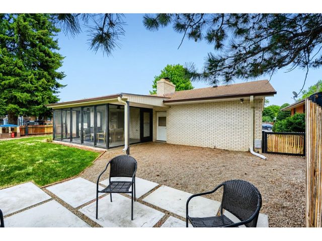 2117 21st Ave Ct, Greeley, CO 80631