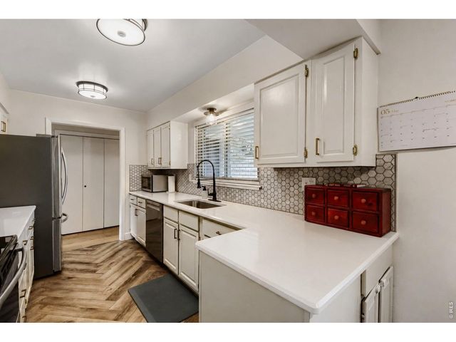 2117 21st Ave Ct, Greeley, CO 80631