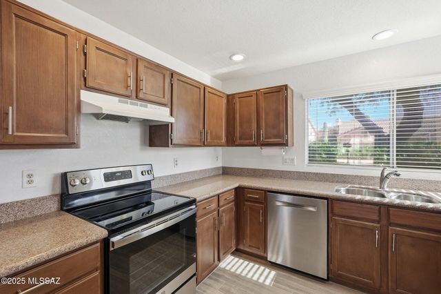 3592 W Sky Ridge Loop, Tucson, AZ 85742