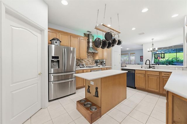 62 CAMELOT RIDGE DRIVE, Brandon, FL 33511