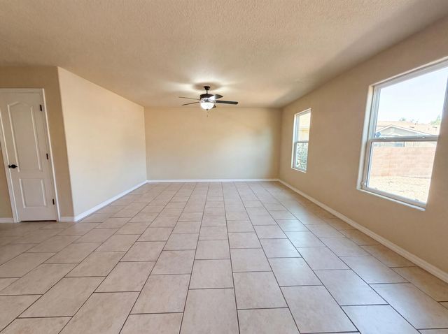 1309 Spruce Meadows Drive NE, Rio Rancho, NM 87144