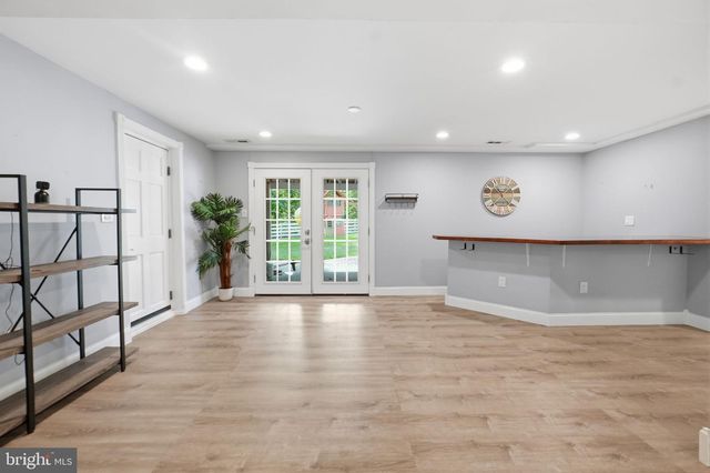 2110 HALLMARK DR, Gambrills, MD 21054