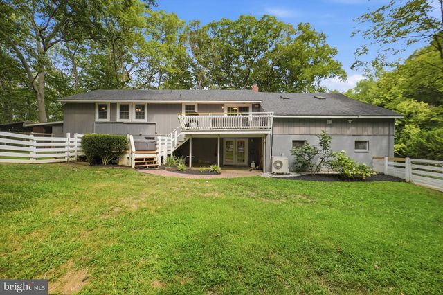 2110 HALLMARK DR, Gambrills, MD 21054