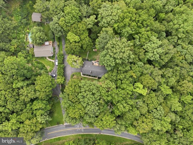 2110 HALLMARK DR, Gambrills, MD 21054