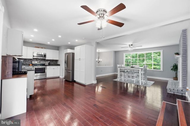 2110 HALLMARK DR, Gambrills, MD 21054