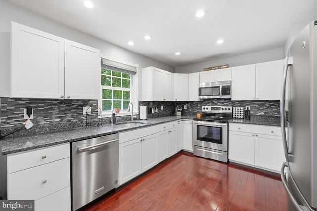 2110 HALLMARK DR, Gambrills, MD 21054