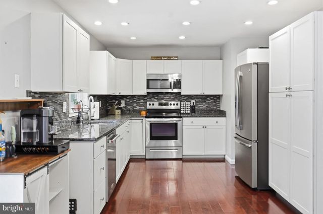 2110 HALLMARK DR, Gambrills, MD 21054