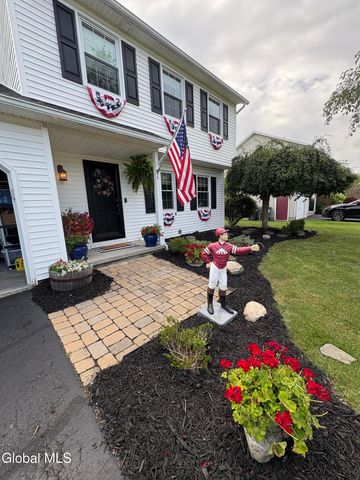 8 Corina Court, Watervliet, NY 12189