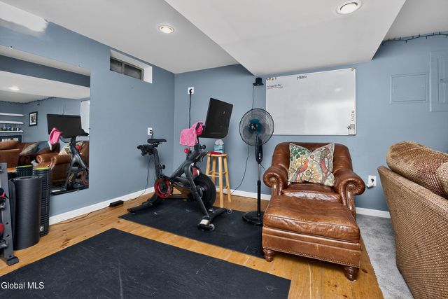 8 Corina Court, Watervliet, NY 12189