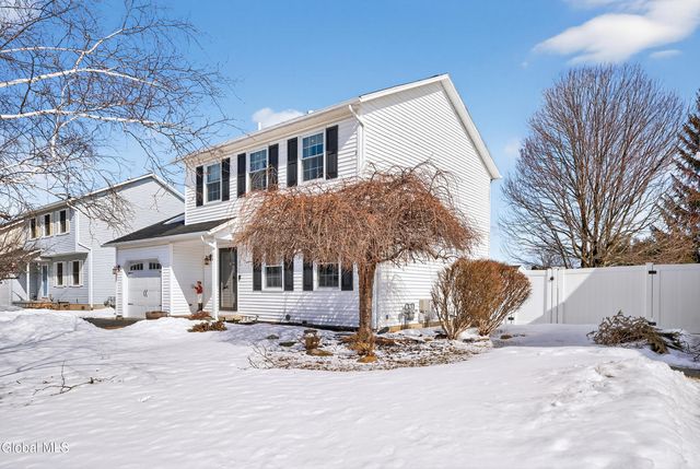 8 Corina Court, Watervliet, NY 12189