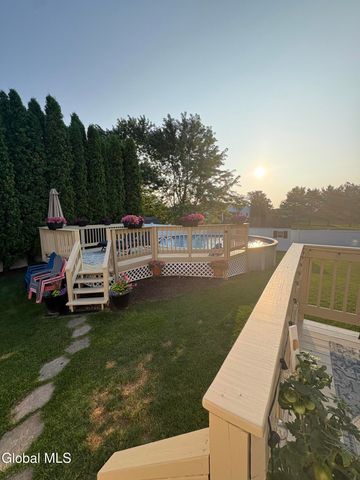 8 Corina Court, Watervliet, NY 12189