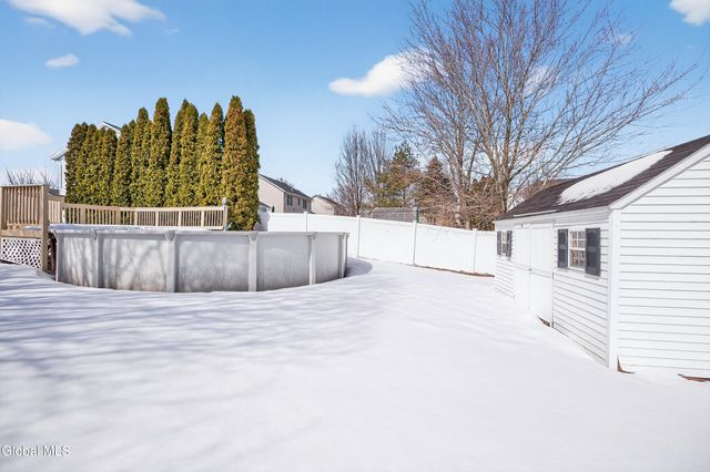 8 Corina Court, Watervliet, NY 12189