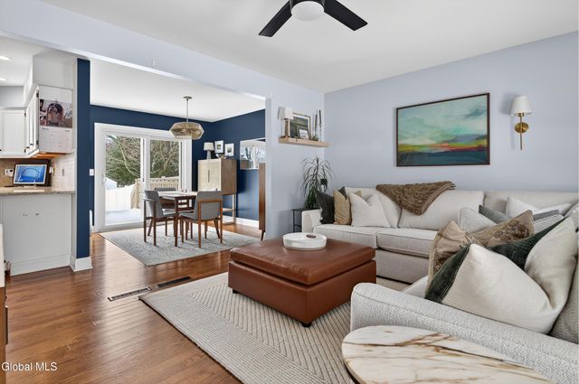 8 Corina Court, Watervliet, NY 12189