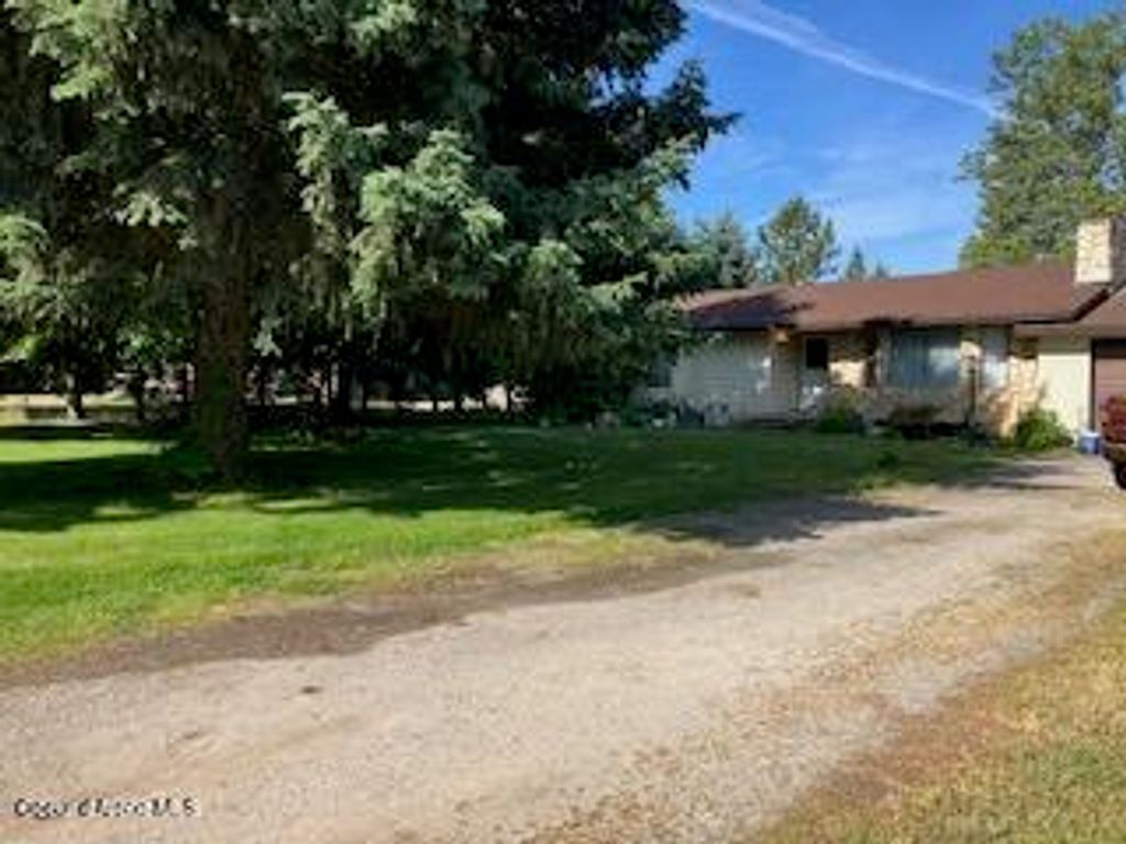 1475 N Maverick Ln, Post Falls, ID 83854