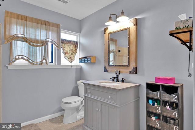 906 CHESTERWOOD CT, Marlton, NJ 08053