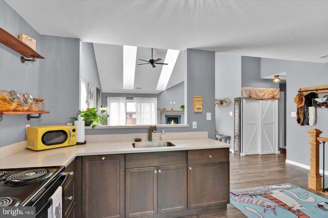 906 CHESTERWOOD CT, Marlton, NJ 08053