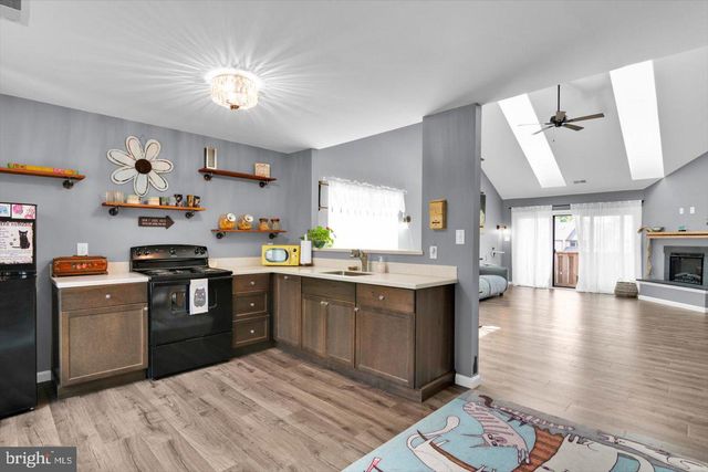 906 CHESTERWOOD CT, Marlton, NJ 08053