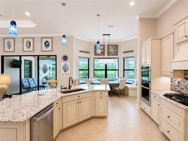 9871 Corso Bello DR, Naples, FL 34113