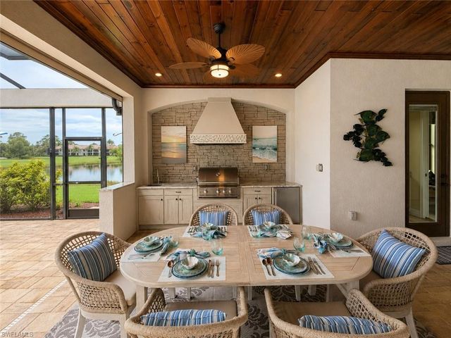 9871 Corso Bello DR, Naples, FL 34113