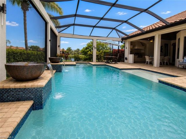 9871 Corso Bello DR, Naples, FL 34113