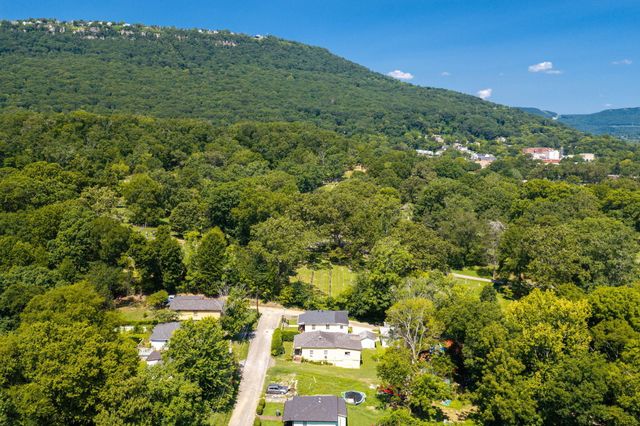 809 W 44th Street, Chattanooga, TN 37410