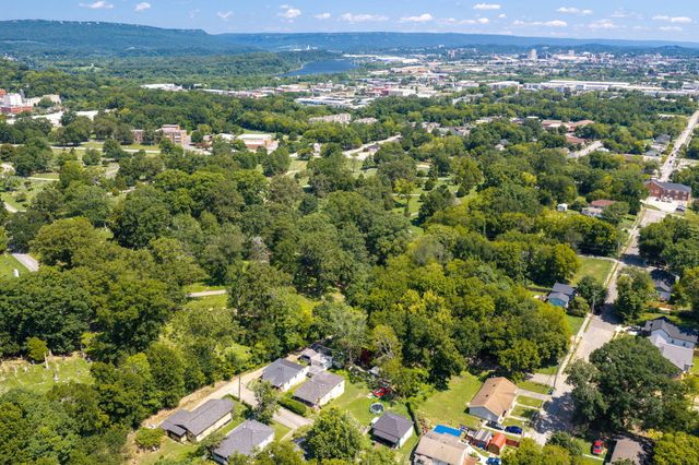 809 W 44th Street, Chattanooga, TN 37410