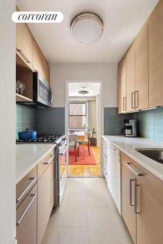 201 E 21st St Apt 7B, New York City, NY 10010