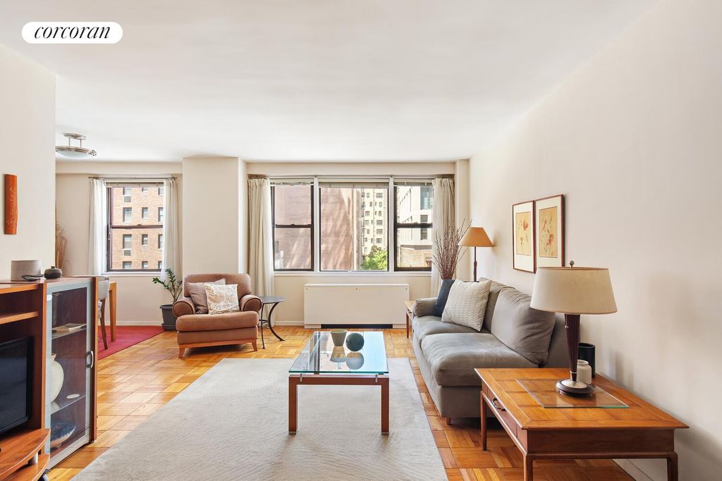 201 E 21st St Apt 7B, New York City, NY 10010
