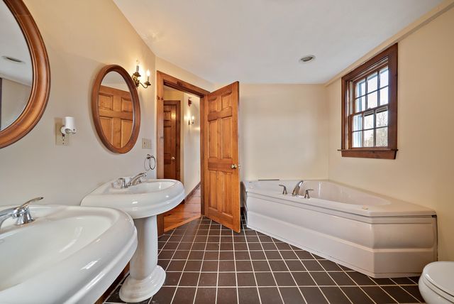 454 Main Street, Fremont, NH 03044