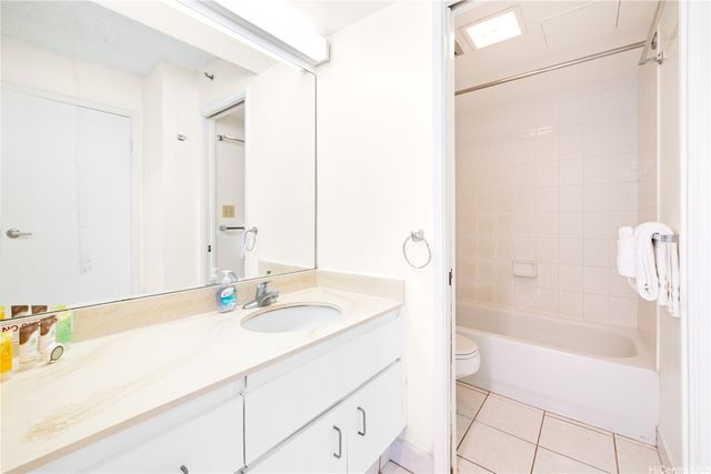 201 Ohua Avenue 2204-T2, Honolulu, HI 96815