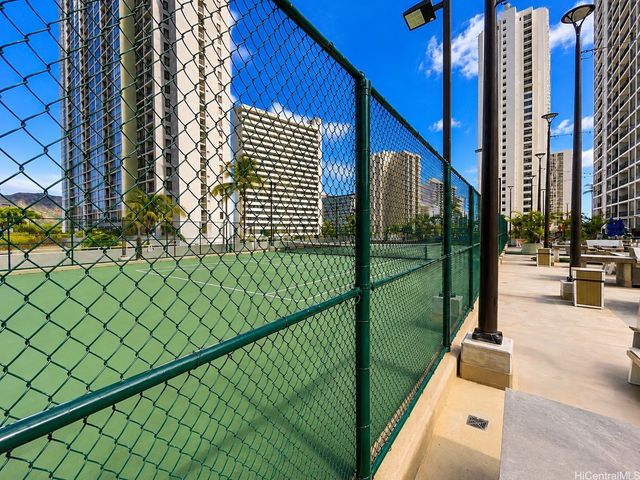 201 Ohua Avenue 2204-T2, Honolulu, HI 96815
