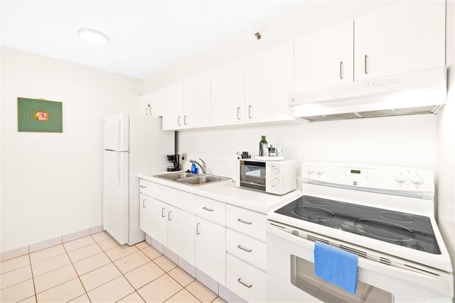 201 Ohua Avenue 2204-T2, Honolulu, HI 96815