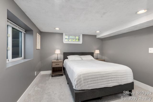 1179 Koster Street, Jenison, MI 49428