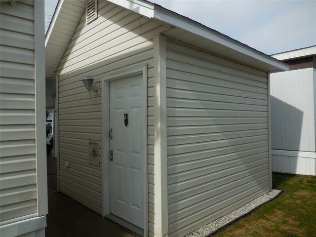 913 SELINGER Avenue, Erie, PA 16505