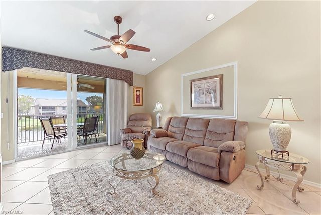 6720 Huntington Lakes CIR 203, Naples, FL 34119