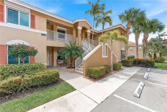 6720 Huntington Lakes CIR 203, Naples, FL 34119