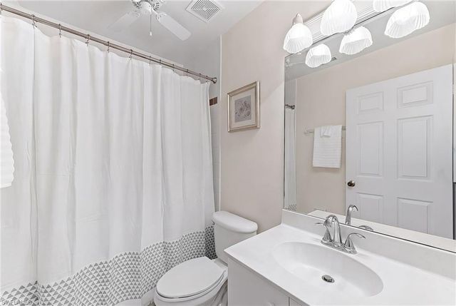 6720 Huntington Lakes CIR 203, Naples, FL 34119