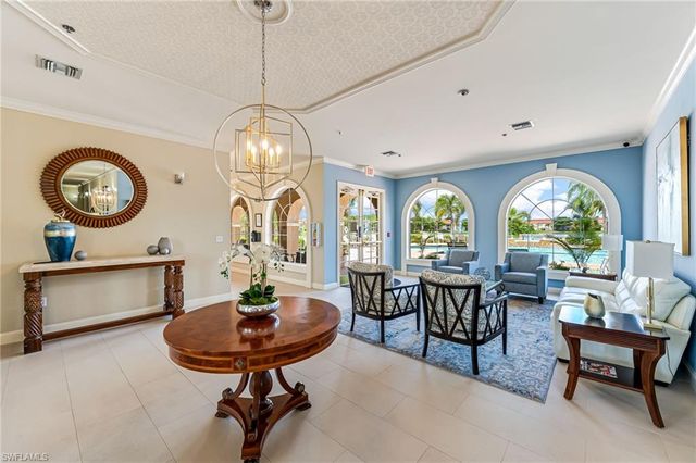 6720 Huntington Lakes CIR 203, Naples, FL 34119