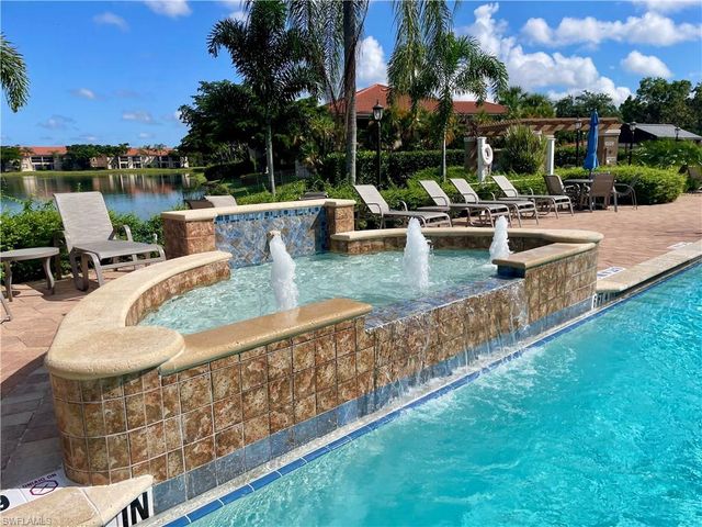 6720 Huntington Lakes CIR 203, Naples, FL 34119