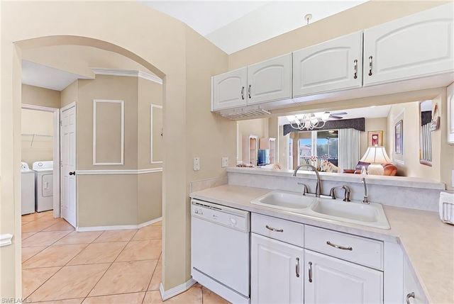 6720 Huntington Lakes CIR 203, Naples, FL 34119